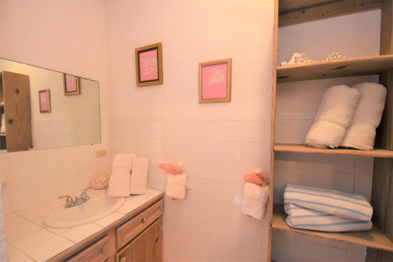 The Sugar Apple Lodging Dunmore Town Extérieur photo